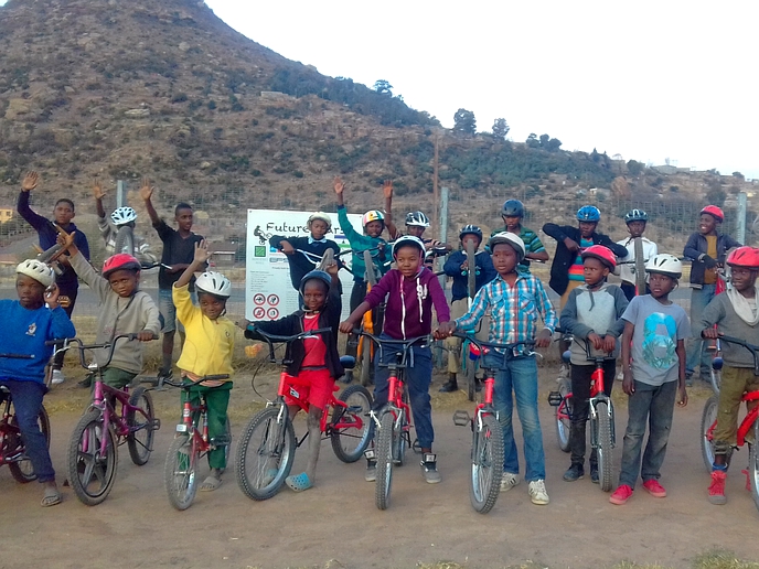 Cyclists clubs get bicycle donations