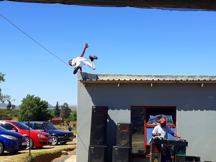 Maputsoe’s own Spiderman scales tall buildings