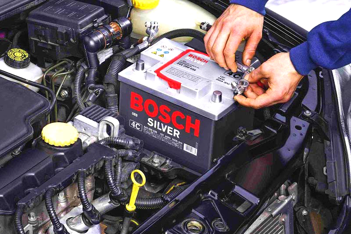 Extreme summer heat can burn up car batteriesBE-CAR SMART